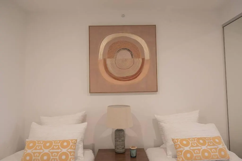 Apartment Lux Lakeside Apt - Gold Coast