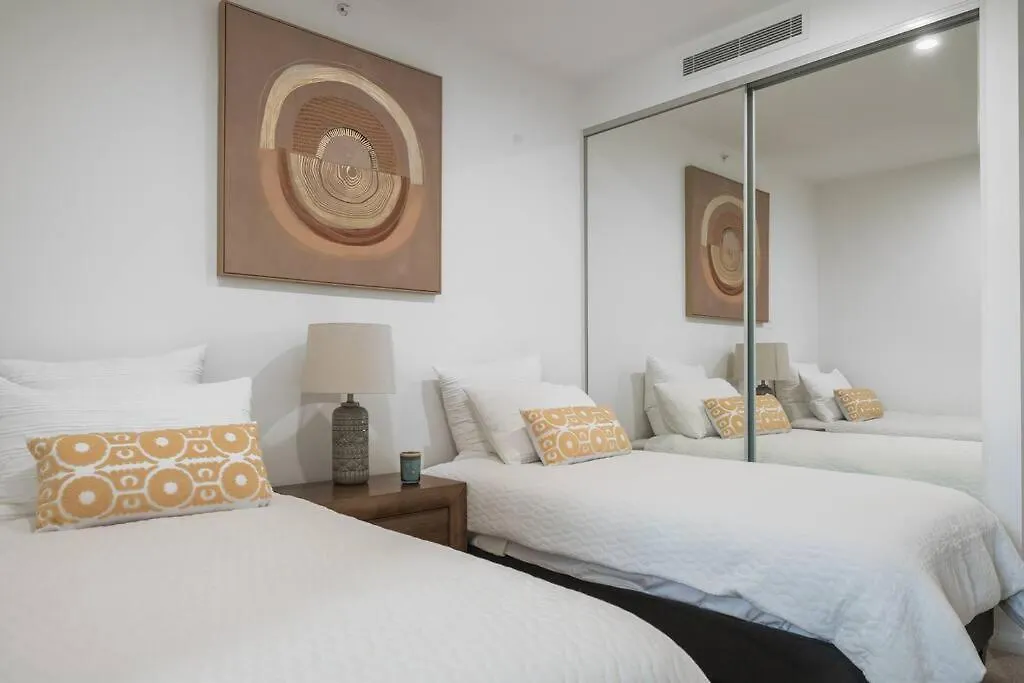 Apartment Lux Lakeside Apt - Gold Coast Australia